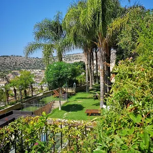 https://borgo-hedone.sicilyhotelsitaly.net